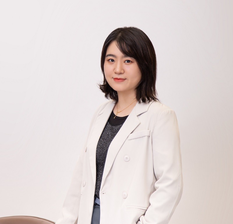 李静
